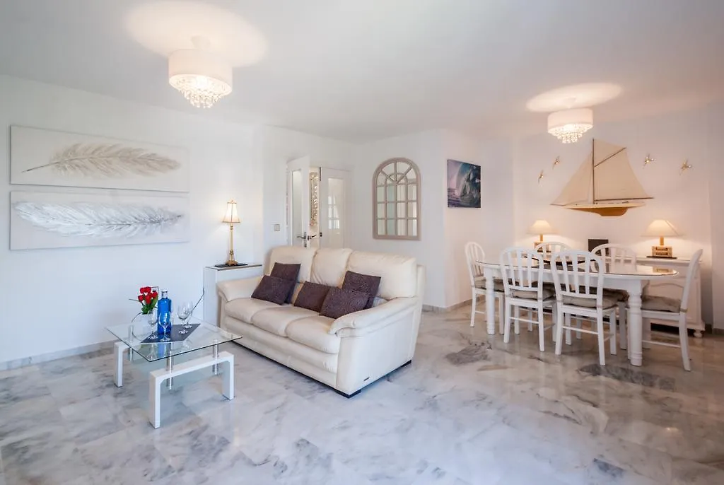 Atalaya del Golf Apartamento Estepona 0*,
